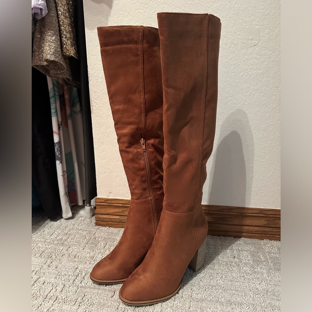 Ccocci Tan Suede boots - NIB